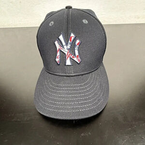 NY YANKEES RARE 2021 Spring Training New Era‎ 59Fifty Fitted Hat  Size 8